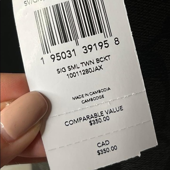 💰SOLD - 2312 - Coach Small Town Bucket Bag in Signature Canvas - Picture 8 of 10